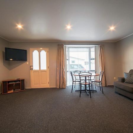 Coronation Park Motels Ashburton Exterior foto