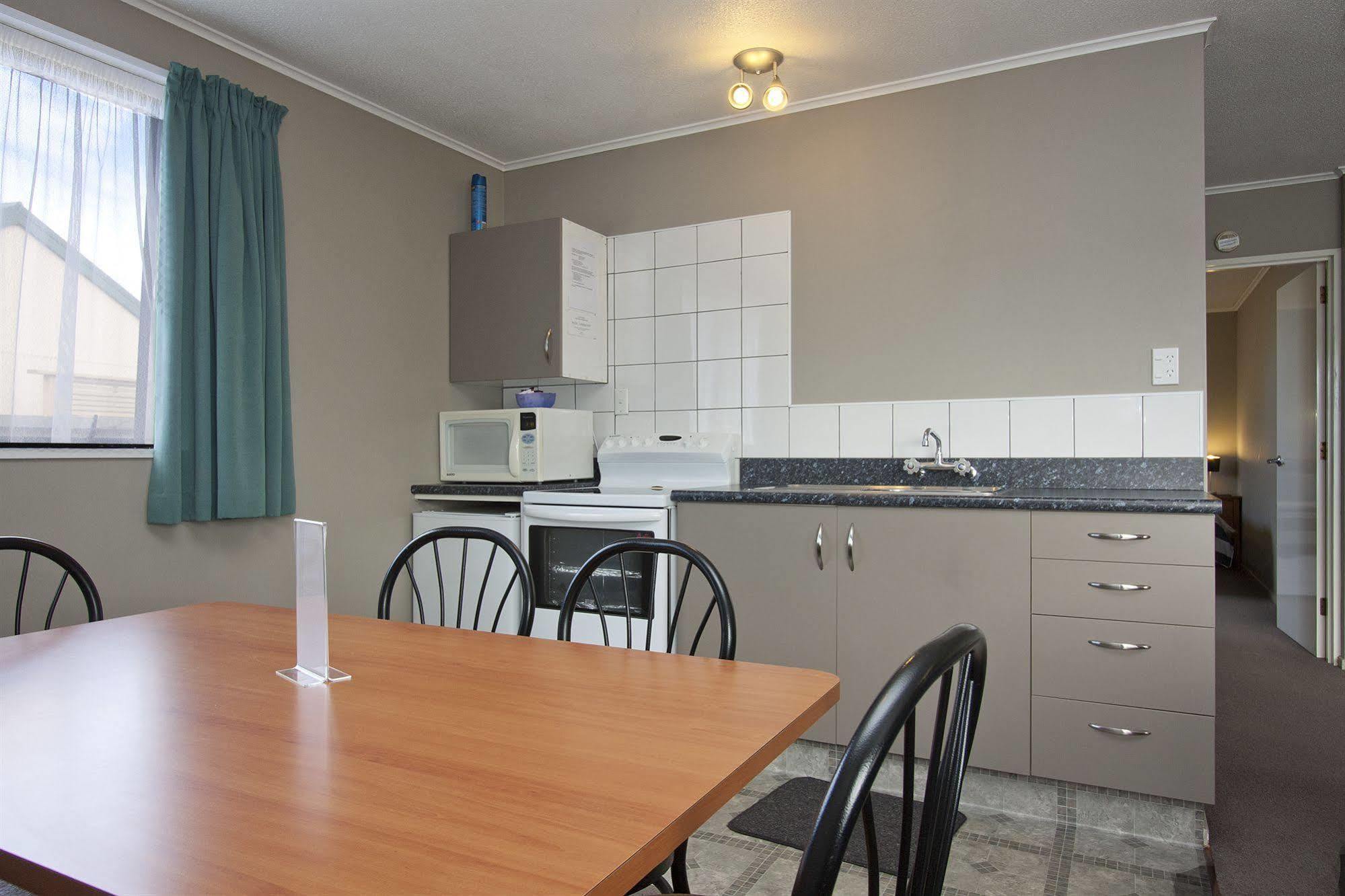Coronation Park Motels Ashburton Exterior foto