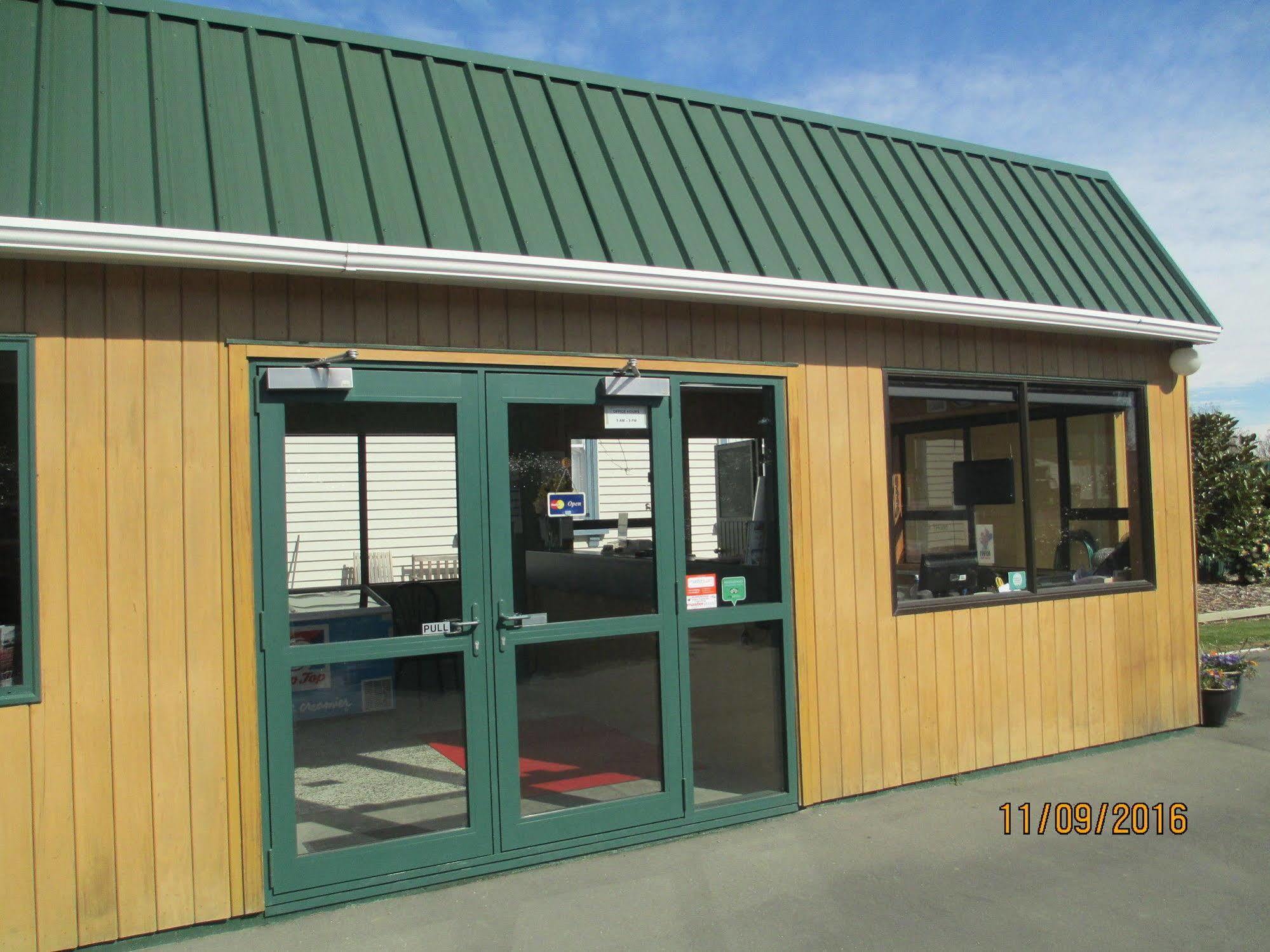Coronation Park Motels Ashburton Exterior foto